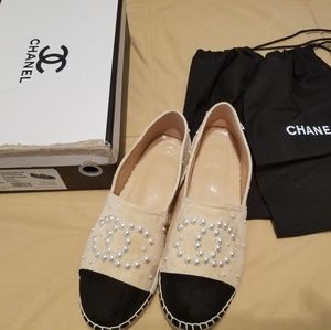 Auth Chanel Tan Suede Espadrilles Pearl logo 39
